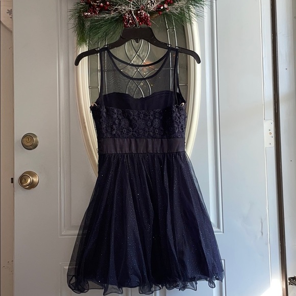 Homecoming dress - Picture 2 of 2